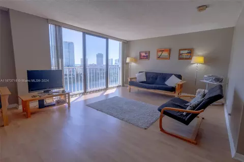 290 174th St #1615, Sunny Isles Beach, FL 33160