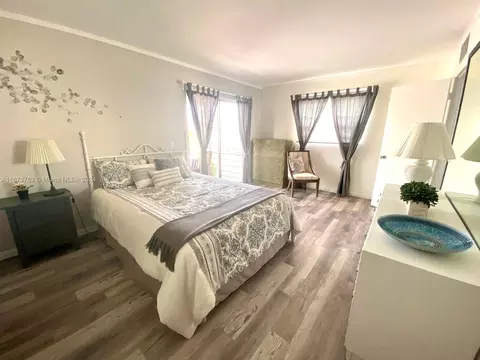 706 Flanders O #706, Delray Beach, FL 33484