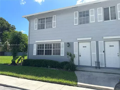 1774 SW 81st Ln, Davie, FL 33324