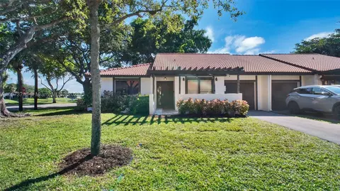 7001 Marlberry Ln #7001, Tamarac, FL 33321