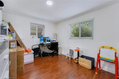 1175 W 33rd St, Hialeah, FL 33012 photo 5