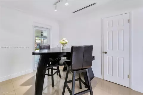 1175 W 33rd St, Hialeah, FL 33012 photo 8