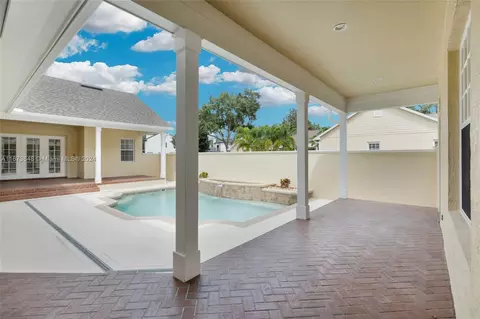Exterior - 5956 Caymus Loop, Windermere, FL 34786 photo 6 of 10