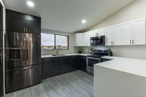 8230 NW 191st St #26-H, Hialeah, FL 33015