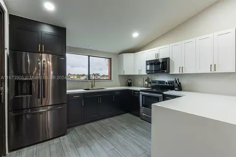 8230 NW 191st St #26-H, Hialeah, FL 33015