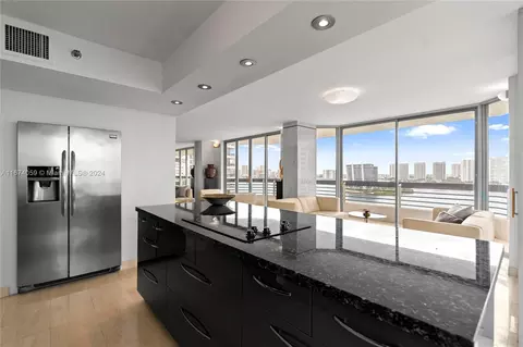 3600 Mystic Pointe Dr #1606, Aventura, FL 33180