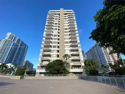 1965 S Ocean Dr #4D, Hallandale Beach, FL 33009