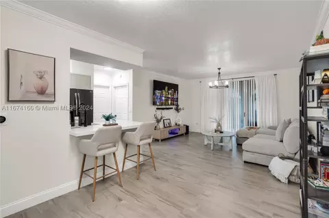 2552 Centergate Dr #102, Miramar, FL 33025