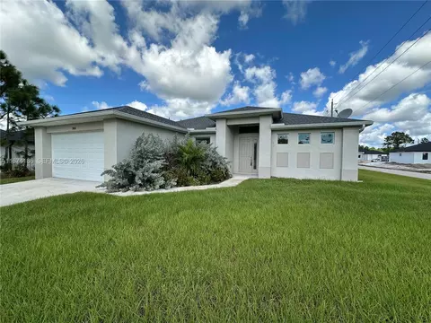 3000 36th St W, Lehigh Acres, FL 33971