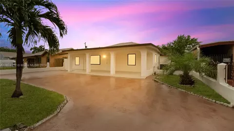 721 NE 4th Pl, Hialeah, FL 33010 photo 2