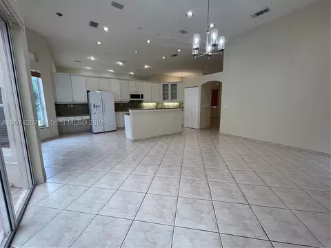 3252 SW 53rd St, Fort Lauderdale, FL 33312