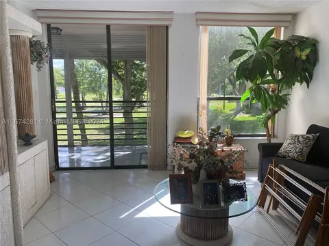 7850 W Mcnab Rd #206, Tamarac, FL 33321