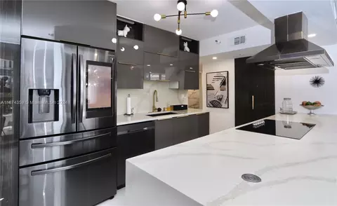 19195 NE 36 Ct #205, Aventura, FL 33180