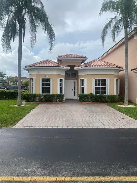 16220 SW 101st Ter, Miami, FL 33196