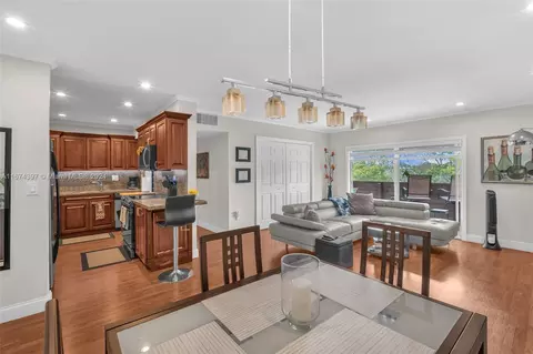 8335 SW 72nd Ave #312D, Miami, FL 33143