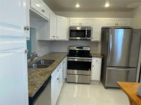 218 NE 12th Ave #107, Hallandale Beach, FL 33009