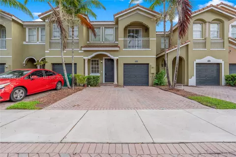 2470 SE 14th Ct, Homestead, FL 33035