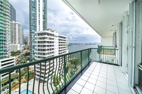 1408 Brickell Bay Dr #1415 & 1416, Miami, FL 33131