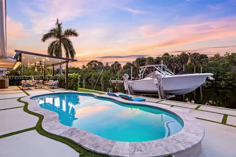 4402 SW 24th Ave, Fort Lauderdale, FL 33312