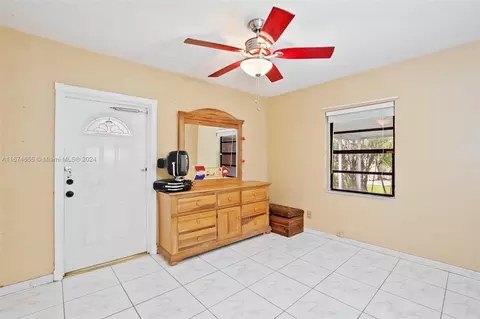 460 Forrest Dr, Miami Springs, FL 33166 photo 18