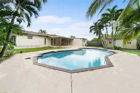 10451 SW 122nd Ct, Miami, FL 33186