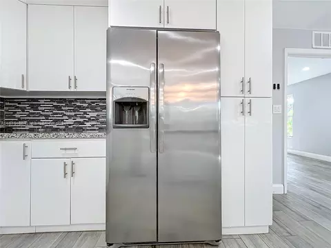 Kitchen - 11575 N 150th Ct N, Jupiter, FL 33478 photo 4 of 5