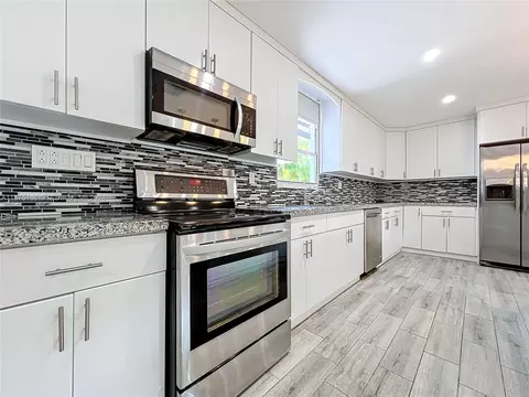 Kitchen - 11575 N 150th Ct N, Jupiter, FL 33478 photo 3 of 5