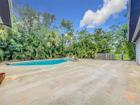 Exterior - 11575 N 150th Ct N, Jupiter, FL 33478 photo 4 of 7