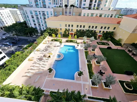 7350 SW 89th St #1204S, Miami, FL 33156
