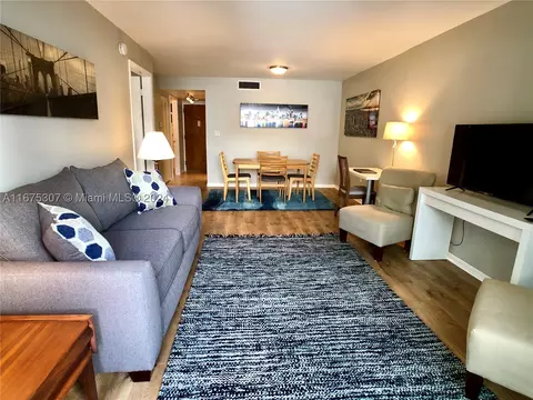 4101 Indian Creek Dr #302, Miami Beach, FL 33140