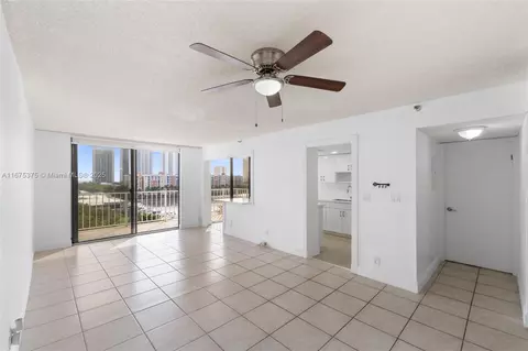 290 174th St #816, Sunny Isles Beach, FL 33160