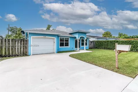 7540 S Waterway Dr, Miami, FL 33155