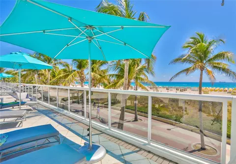 100 Lincoln Rd #914, Miami Beach, FL 33139