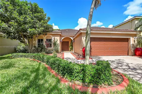 4050 Palmetto Trl, Weston, FL 33331