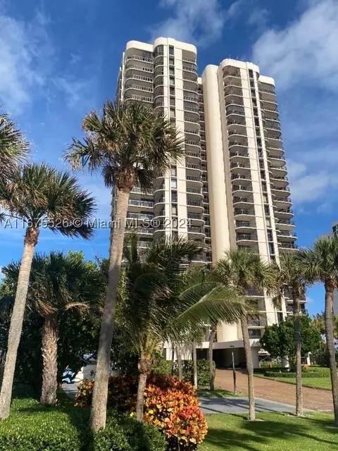 5380 N Ocean Dr #20J, Singer Island, FL 33404