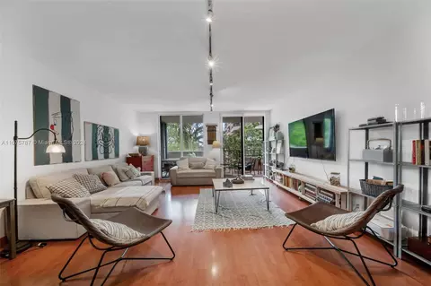 181 Crandon Blvd #303, Key Biscayne, FL 33149
