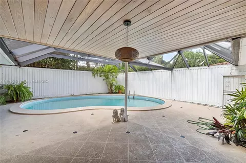 3540 E Glencoe St, Miami, FL 33133 photo 24