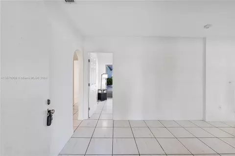 3540 E Glencoe St, Miami, FL 33133 photo 7
