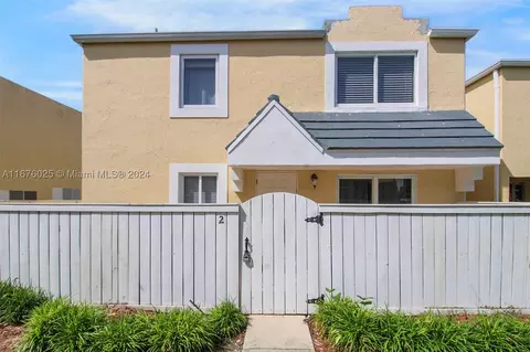 4575 SW 68th Ct Cir #102, Miami, FL 33155