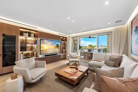 2532 Fisher Island Dr #6302, Miami Beach, FL 33109
