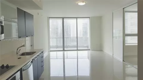 90 SW 3 St #3210, Miami, FL 33130