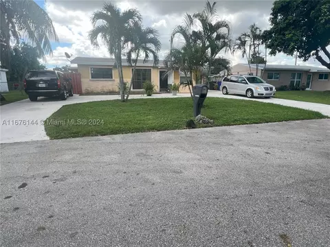 7110 Custer St, Hollywood, FL 33024