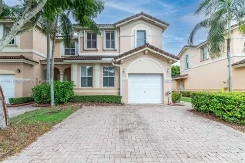 12477 SW 124th Ter #12477, Miami, FL 33186