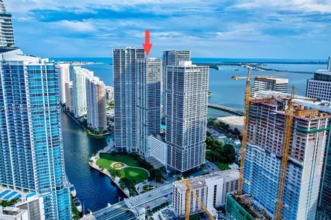 475 Brickell Ave #1810, Miami, FL 33131