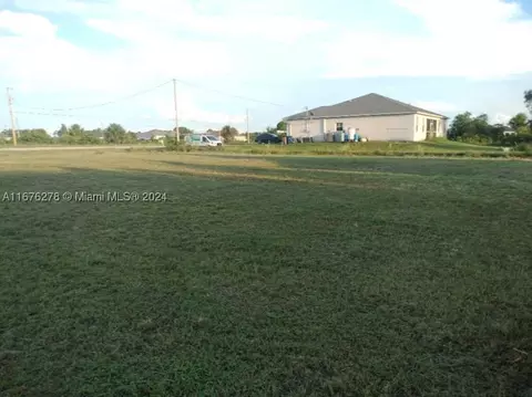 1008 Eisenhower Blvd, Lehigh Acres, FL 33874