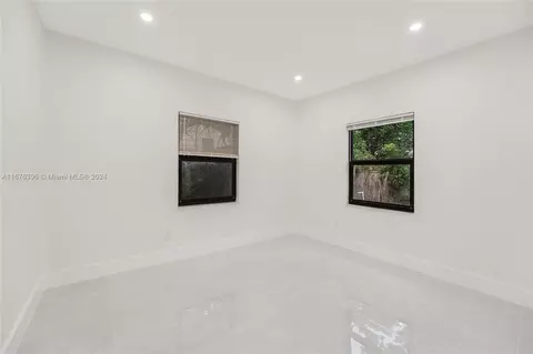 1740 NW 53rd St, Miami, FL 33142 photo 13
