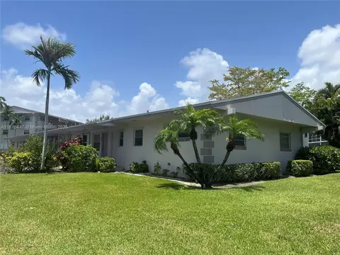700 Layne Blvd #124, Hallandale Beach, FL 33009