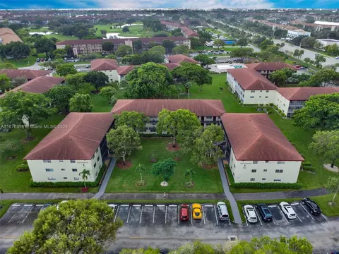 13500 SW 1st St #110U, Pembroke Pines, FL 33027