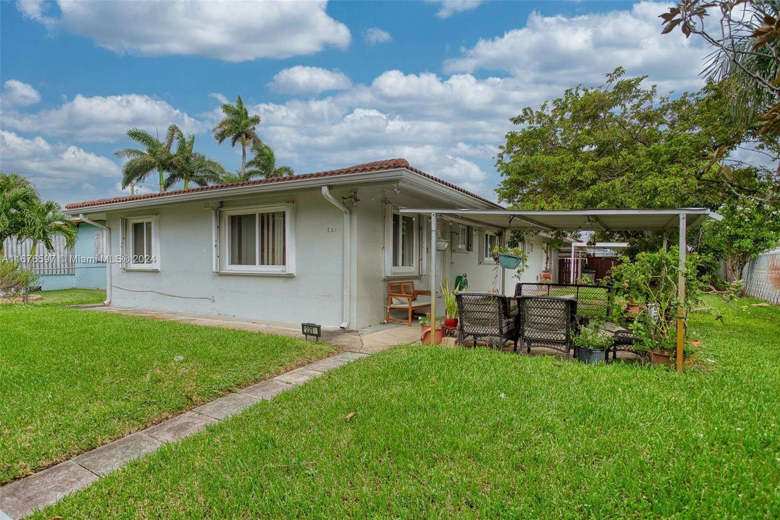 221 NE 1 Ter Unit 1-2  