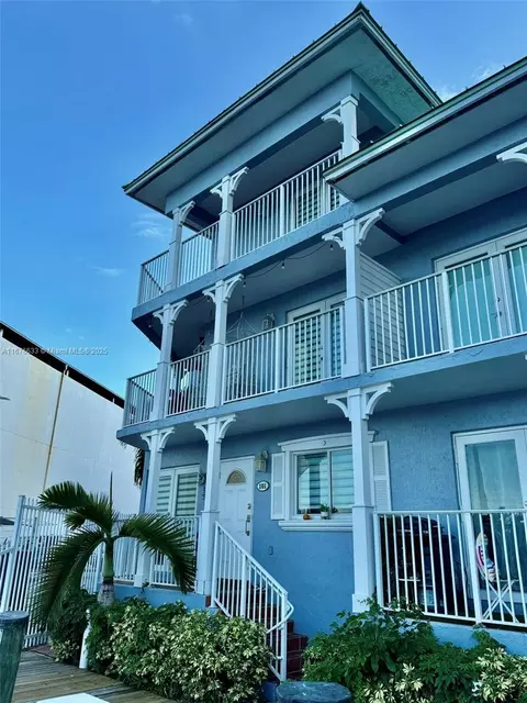 2415 NW 16th St Rd #101, Miami, FL 33125